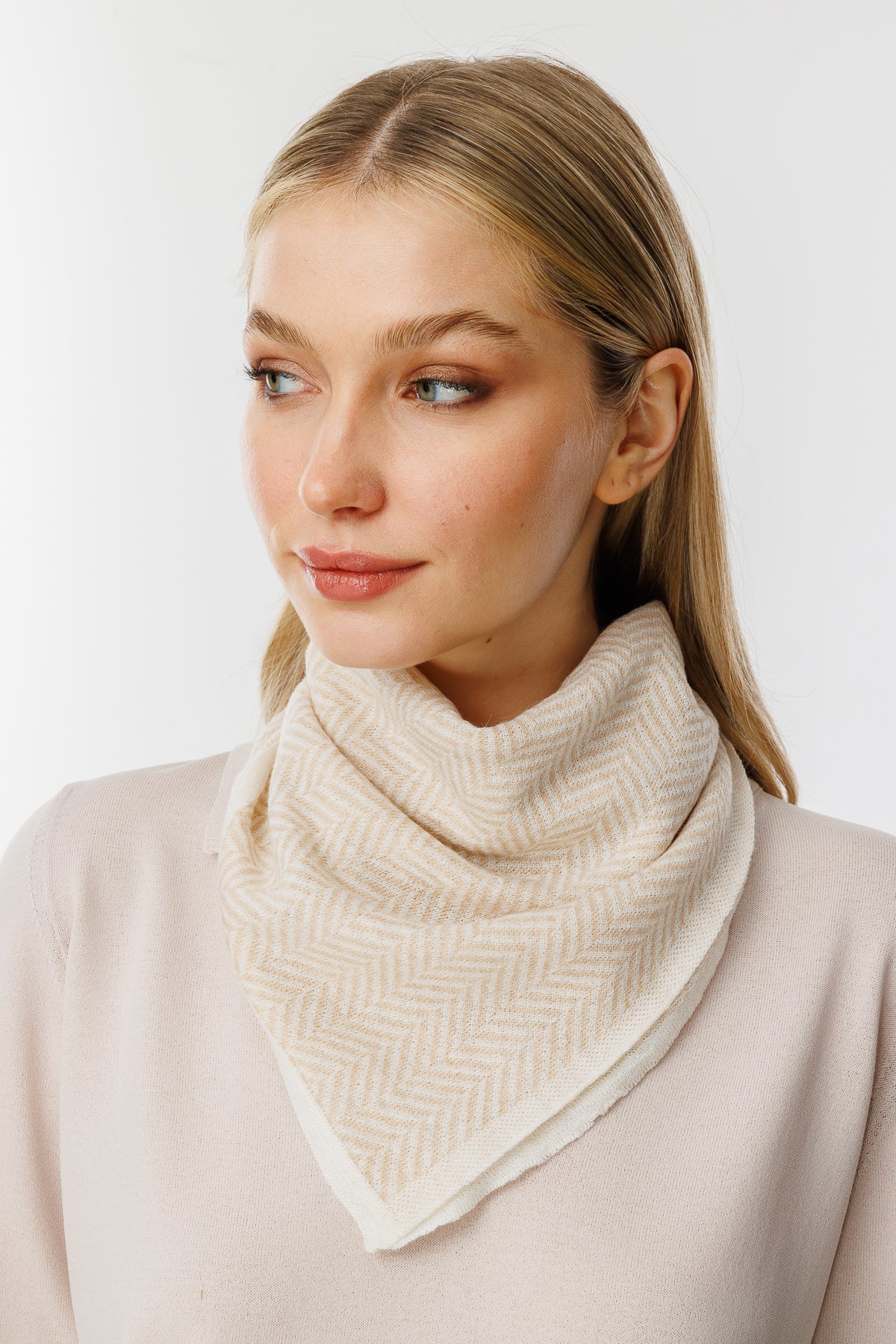 LYCIA SQUARE FOULARD ECRU BEIGE