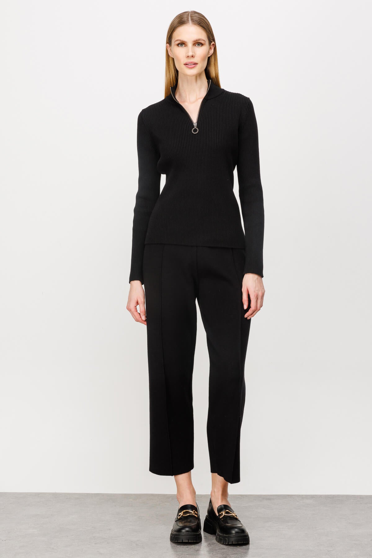 BASIC ZIPPERED TURTLENECK BLOUSE BLACK