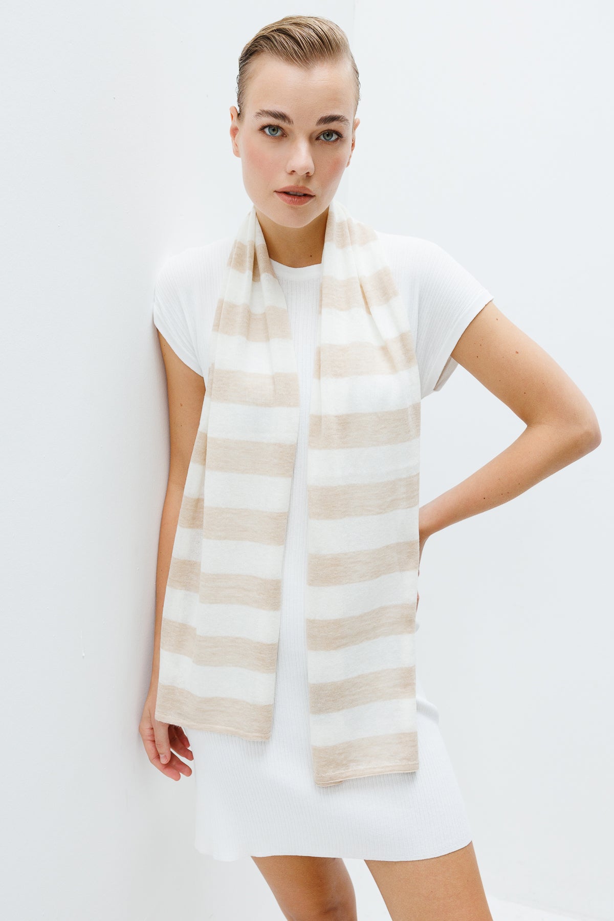 TROIA SCARF ECRU-BEIGE