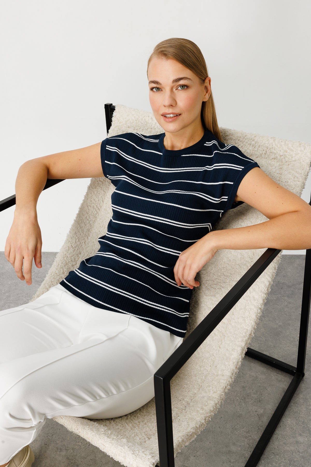 BASIC STRIPE BLOUSE NAVY