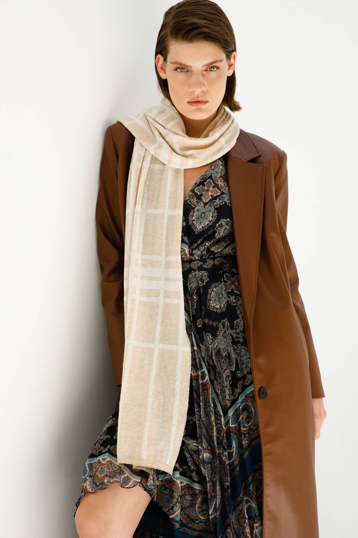 GALATIA SCARF ECRU-TAUPE