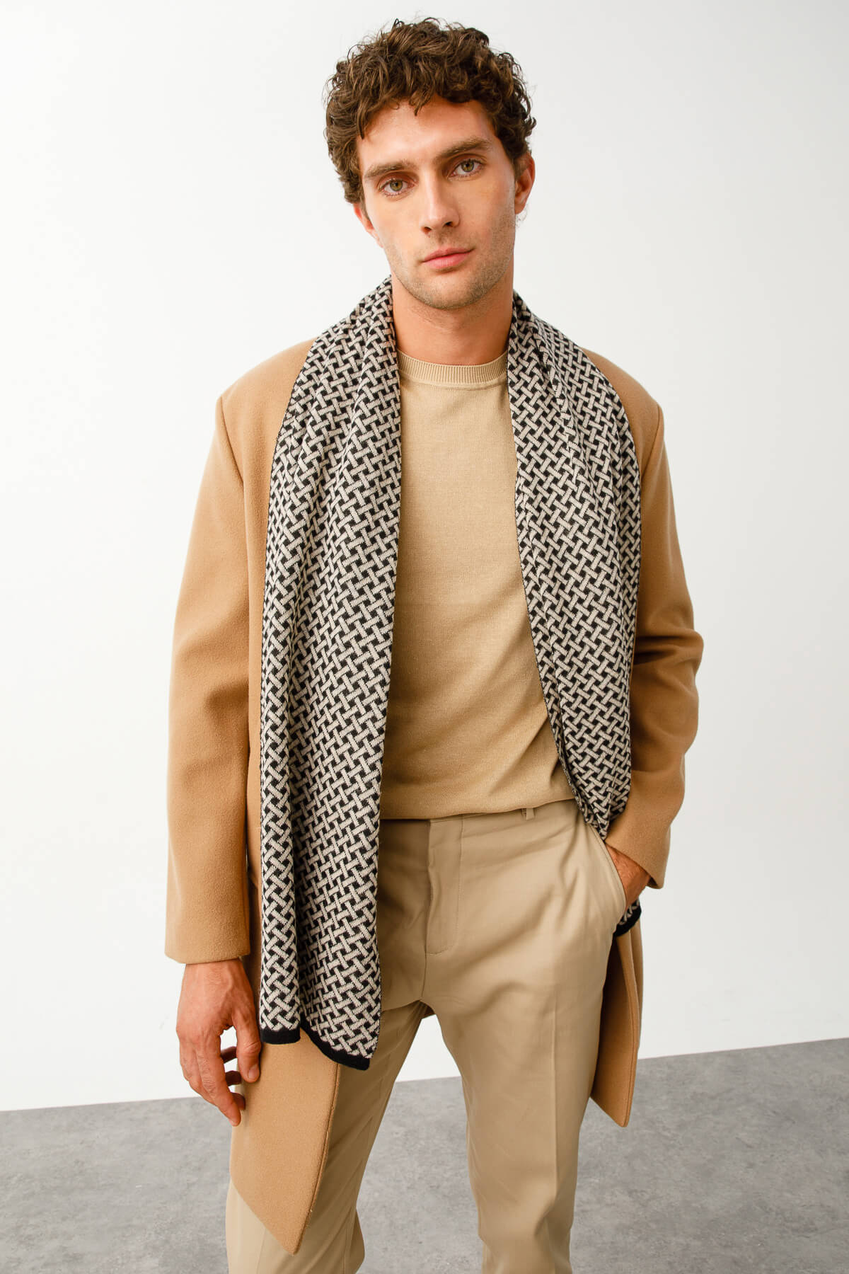 MEN HITTITE SCARF BLACK-BEIGE