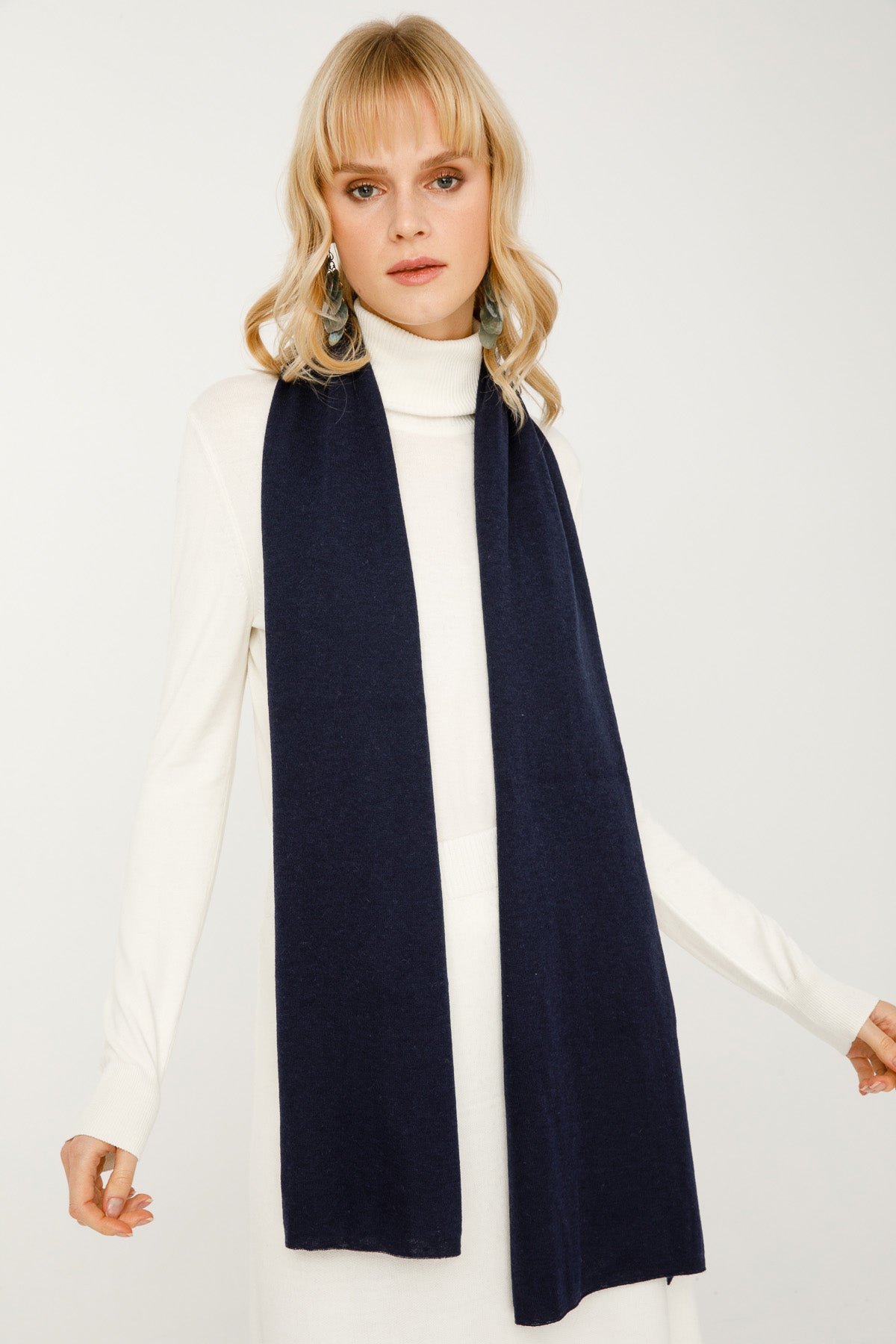 ANGORA SCARF NAVY